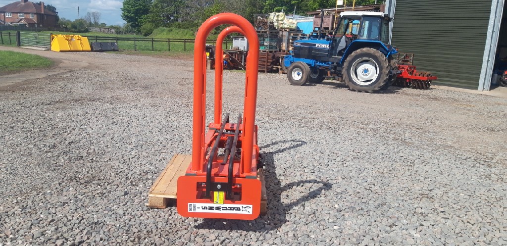 Browns Universal Bale Handler C/W Pipes | Paul Brereton Ltd